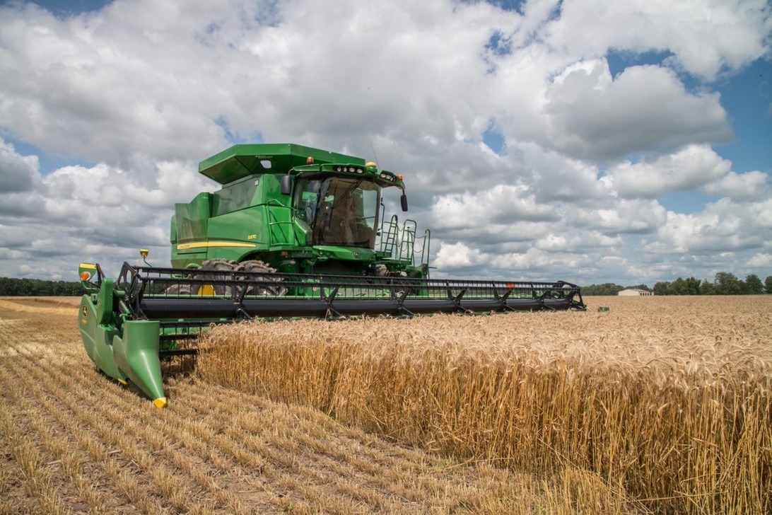 resized_farming_machinery_picture_d4eaa643_8